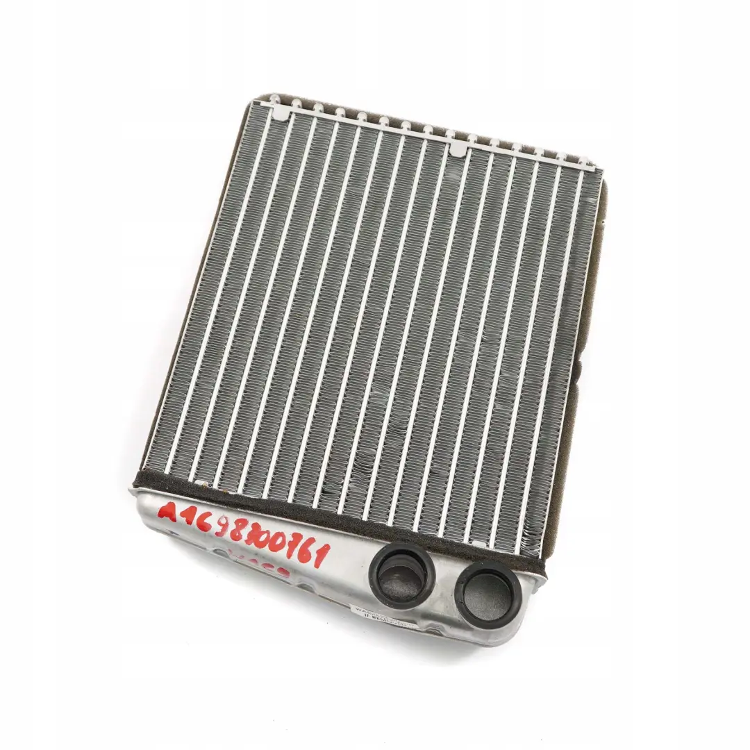Classe A B W169 W245 Riscaldatore Radiatore Matrix Diesel per Mercedes con numero di parte A1698300761 Mercedes Classe A B W169 W245 Riscaldatore Radiatore Matrix Diesel - SKU A1698300761 - Numero di parte A1698300761