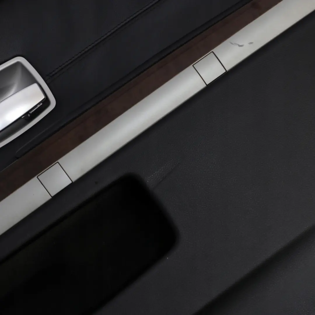Right Door Card Leather Nasca Black Lining Trim pour BMW E66 Long Rear à propos du numéro de pièce 9154750 BMW E66 Long Rear Right Door Card Leather Nasca Black Lining Trim - SKU 9154750 - Numéro de pièce 9154750
