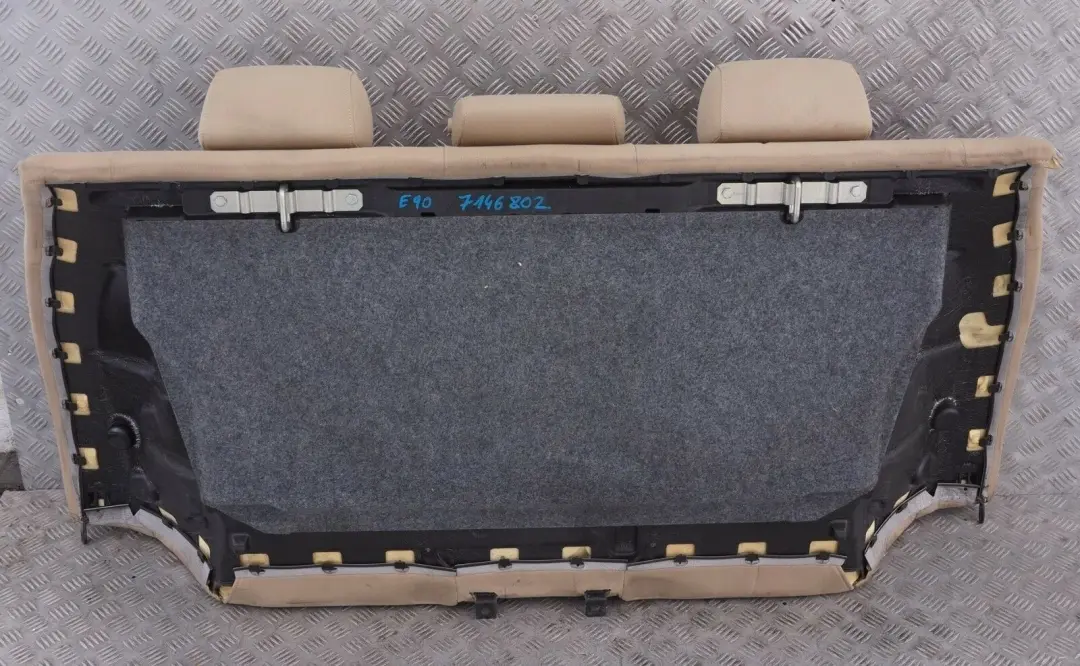 Sitz Hinten Lehne Rückenlehne Stoff Fluid Beige Obere Teil für BMW 3 er E90 mit Teilenummer 7146802 BMW 3 er E90 Sitz Hinten Lehne Rückenlehne Stoff Fluid Beige Obere Teil - SKU 7146802 - Teilenummer 7146802
