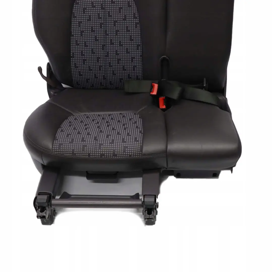 Tela / Cuero Trasero Derecho O / Respaldo del asiento Sofa Magnum para Mercedes W168 con número de pieza A1689200247 Mercedes W168 Tela / Cuero Trasero Derecho O / Respaldo del asiento Sofa Magnum - SKU A1689200247 - Número de pieza A1689200247