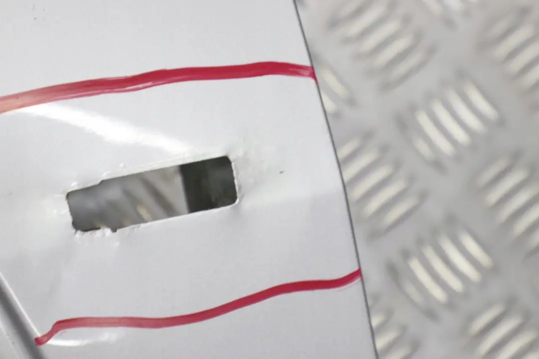 Seitenwand Vorne Links Kotflügel Titansilber Silver - 354 für BMW X5 E53 6 mit Teilenummer 7000385 BMW X5 E53 6 Seitenwand Vorne Links Kotflügel Titansilber Silver - 354 - SKU 7000385-TS6 - Teilenummer 7000385