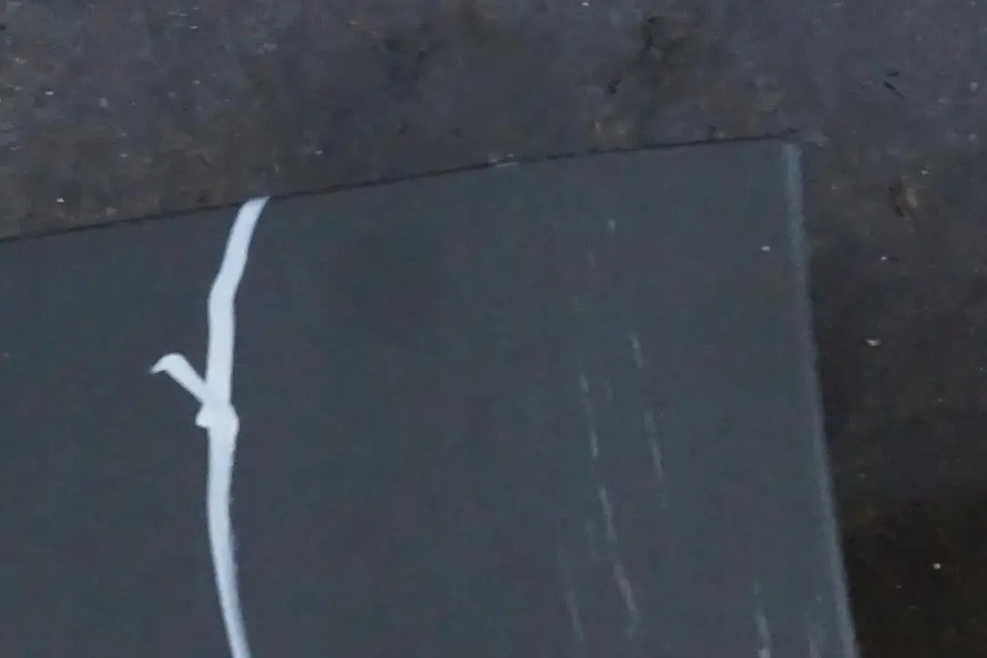 Listello Portiera Apertura Gonna Destra Grigio Titanio 892 per BMW E65 con numero di parte 0140038 BMW E65 Listello Portiera Apertura Gonna Destra Grigio Titanio 892 - SKU 0140038-TGR - Numero di parte 0140038