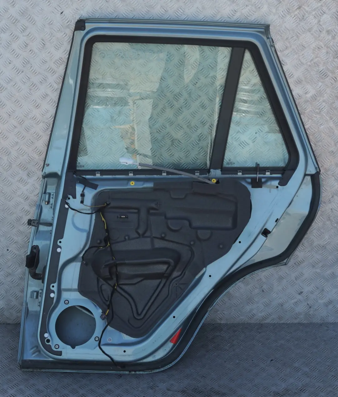 Door Rear Right O/S Graugruen Grey Green Metallic - 442 to BMW X5 Series E53 1 with Part number 8256828 BMW X5 Series E53 1 Door Rear Right O/S Graugruen Grey Green Metallic - 442 - SKU 8256828-GG1 - Part number 8256828