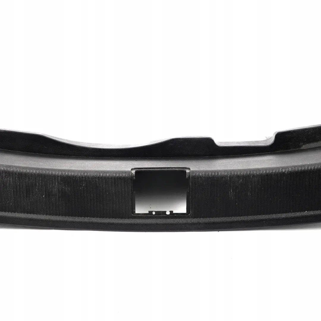 Bordo carico Trim Tronco Copertura Stivale Protezione per Mercedes W204 con numero di parte A2046900825 Mercedes W204 Bordo carico Trim Tronco Copertura Stivale Protezione - SKU A2046900825 - Numero di parte A2046900825