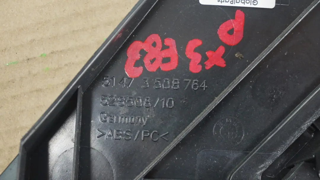 Sfiato Aria Destra per BMW X3 E83 con numero di parte 3508764 BMW X3 E83 Sfiato Aria Destra - SKU 3508764-1 - Numero di parte 3508764