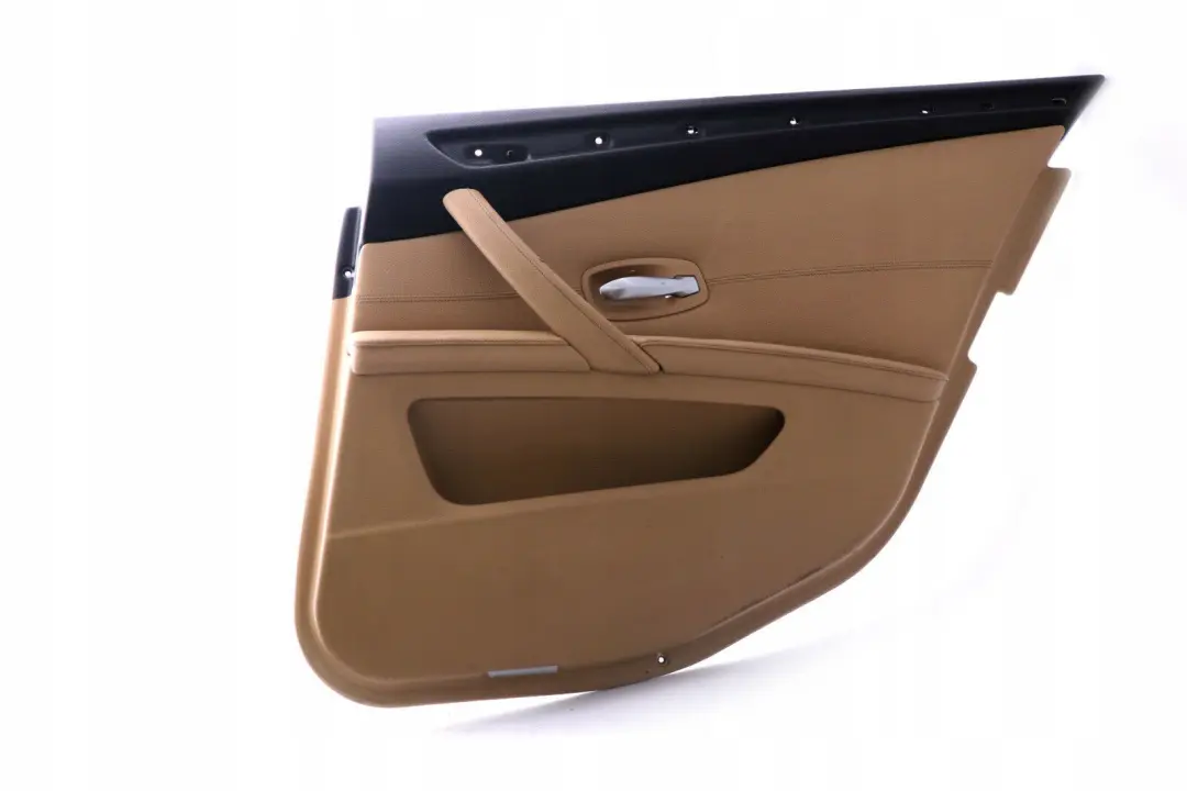 Boczek tapicerka drzwi prawy tył do BMW E60 E61 LCI o numerze 6984392 BMW E60 E61 LCI Boczek tapicerka drzwi prawy tył - SKU 6984392 - Numer Części 6984392