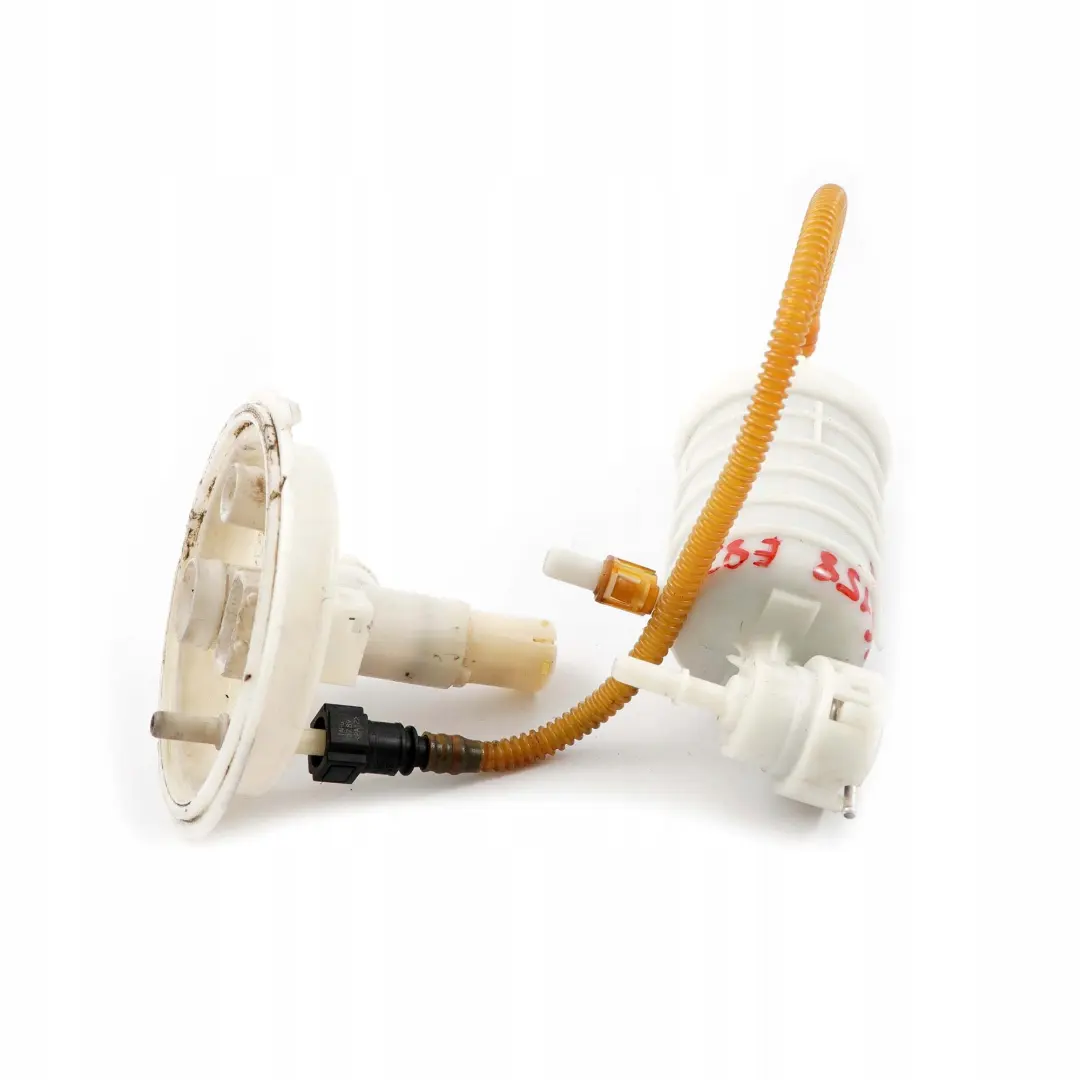 BMW X3 E83 2.0i 2.5i 3.0i Essence Reservoir de Carburant - SKU 6766158 - Numéro de pièce 6766158