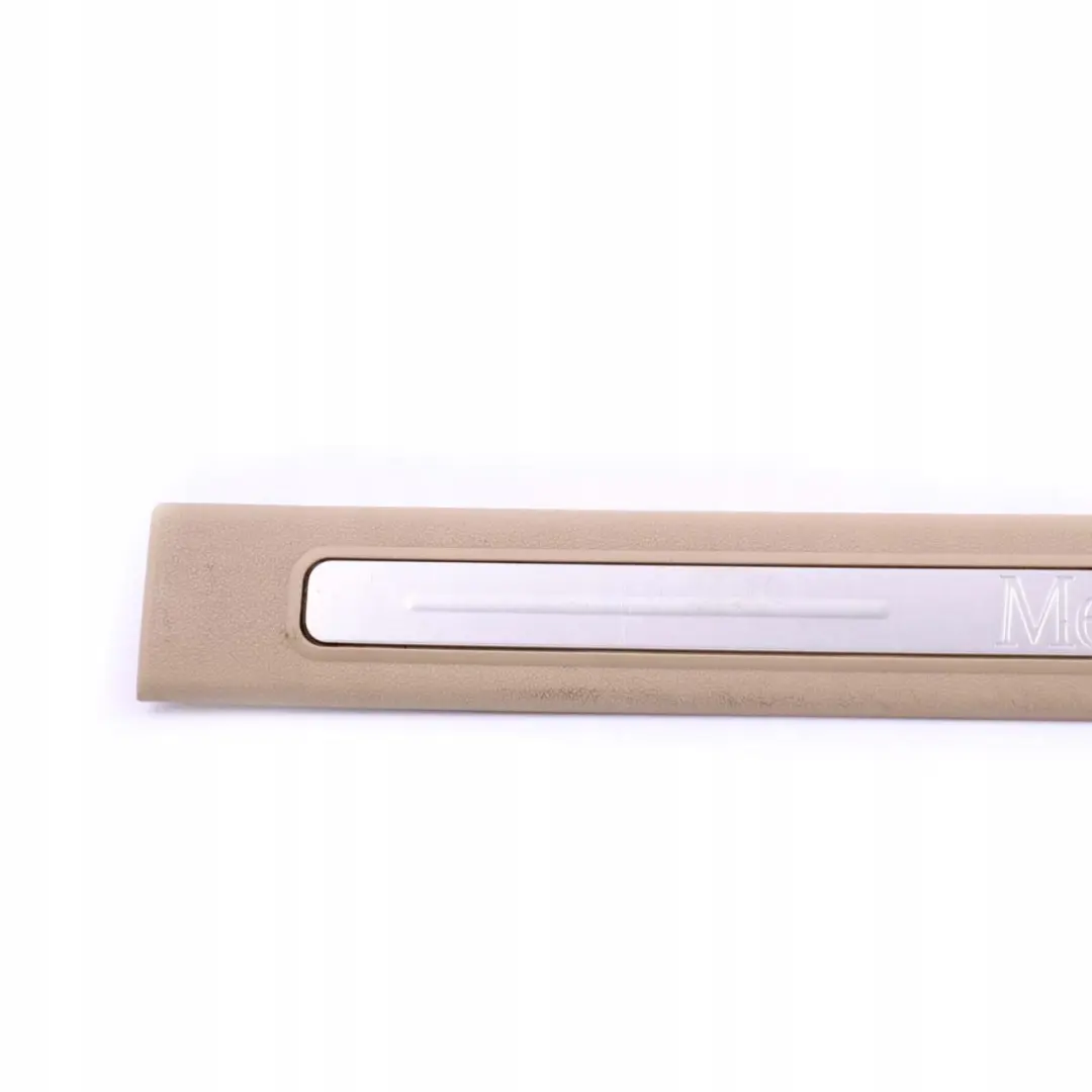 Mercedes-Benz Clase A W169 Embellecedor Entrada Puerta Delantera Izquierda Beige para con número de pieza A1696801174 Mercedes-Benz Clase A W169 Embellecedor Entrada Puerta Delantera Izquierda Beige - SKU A1696801174 - Número de pieza A1696801174