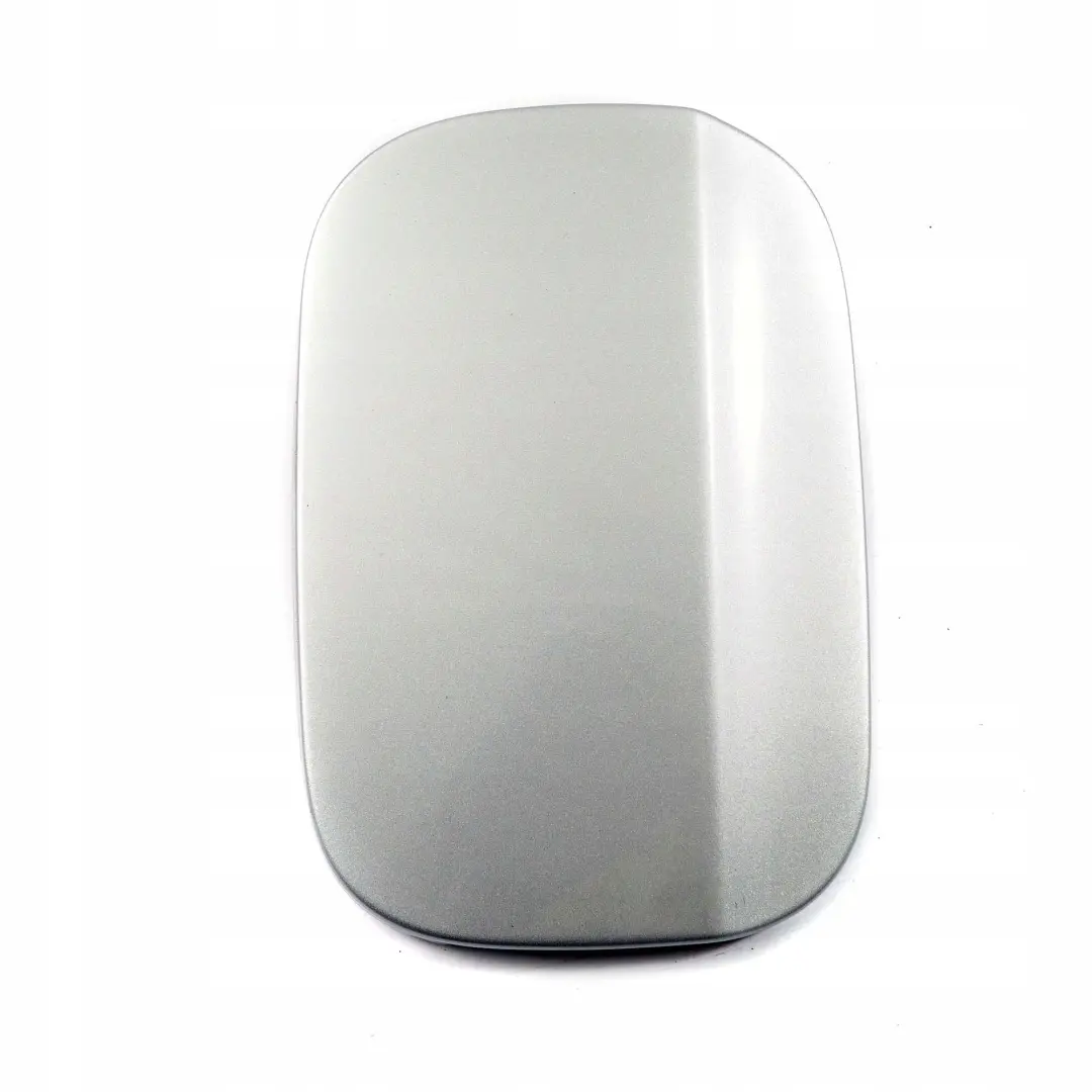 Tapa del Deposito De Combustible Plata Polar Metalizado - 761 para Mercedes W169 con número de pieza A1697500106 Mercedes W169 Tapa del Deposito De Combustible Plata Polar Metalizado - 761 - SKU A1697500106-PS - Número de pieza A1697500106
