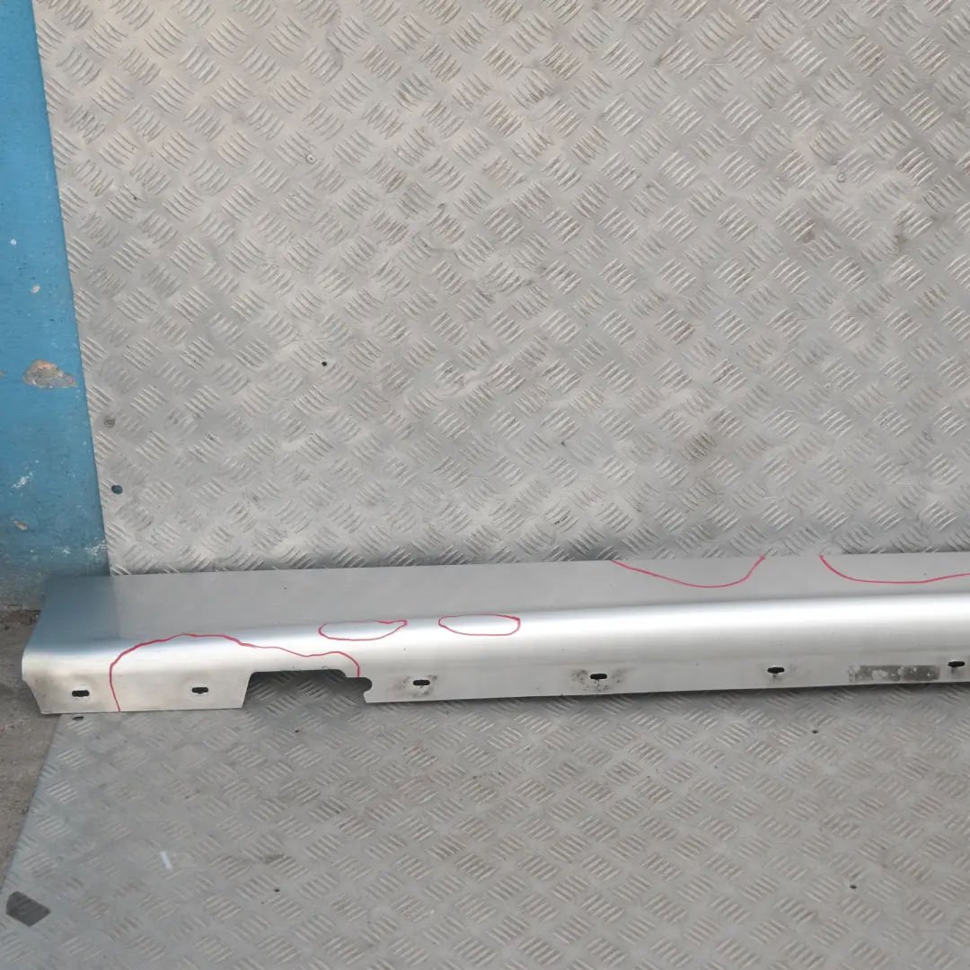 Faldón lateral derecho Titansilber Plata metalizado para BMW 15 E87 con número de pieza 32948 BMW 15 E87 Faldón lateral derecho Titansilber Plata metalizado - SKU 0032948-TS15 - Número de pieza 32948