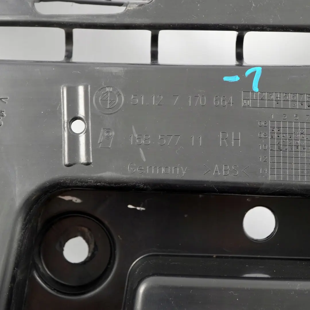 Bumper Right O/S Guide Bracket to BMW 1 Series E82 E88 1 Coupe Cabrio Rear with Part number 7170664 BMW 1 Series E82 E88 1 Coupe Cabrio Rear Bumper Right O/S Guide Bracket - SKU 7170664-1 - Part number 7170664