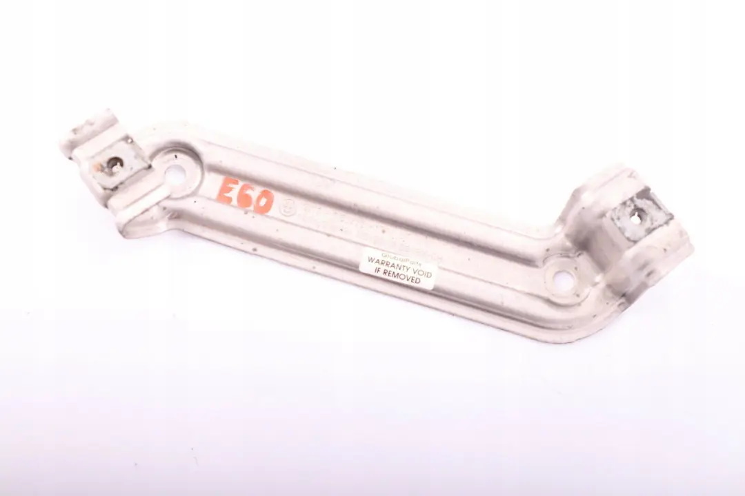 Bracket Underfloor Panelling Right O/S to BMW 5 Series E61 LCI E60 E63 E64 with Part number 7152822 BMW 5 Series E61 LCI E60 E63 E64 Bracket Underfloor Panelling Right O/S - SKU 7152822 - Part number 7152822