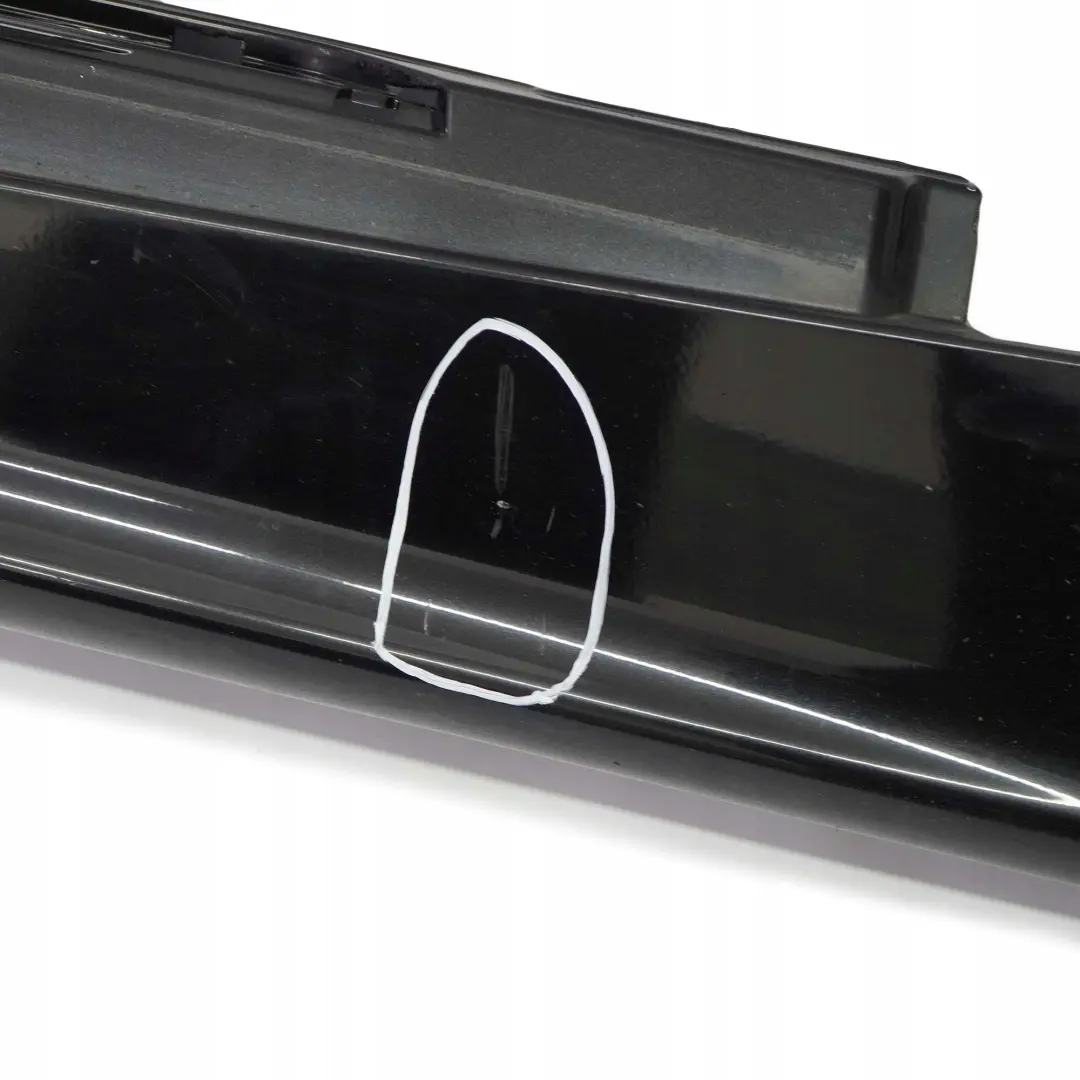 Faldón Lateral Derecho Negro Zafiro Metalizado - 475 0032948 para BMW E87 con número de pieza 51770032948 BMW E87 Faldón Lateral Derecho Negro Zafiro Metalizado - 475 0032948 - SKU 0032948-BS1 - Número de pieza 51770032948