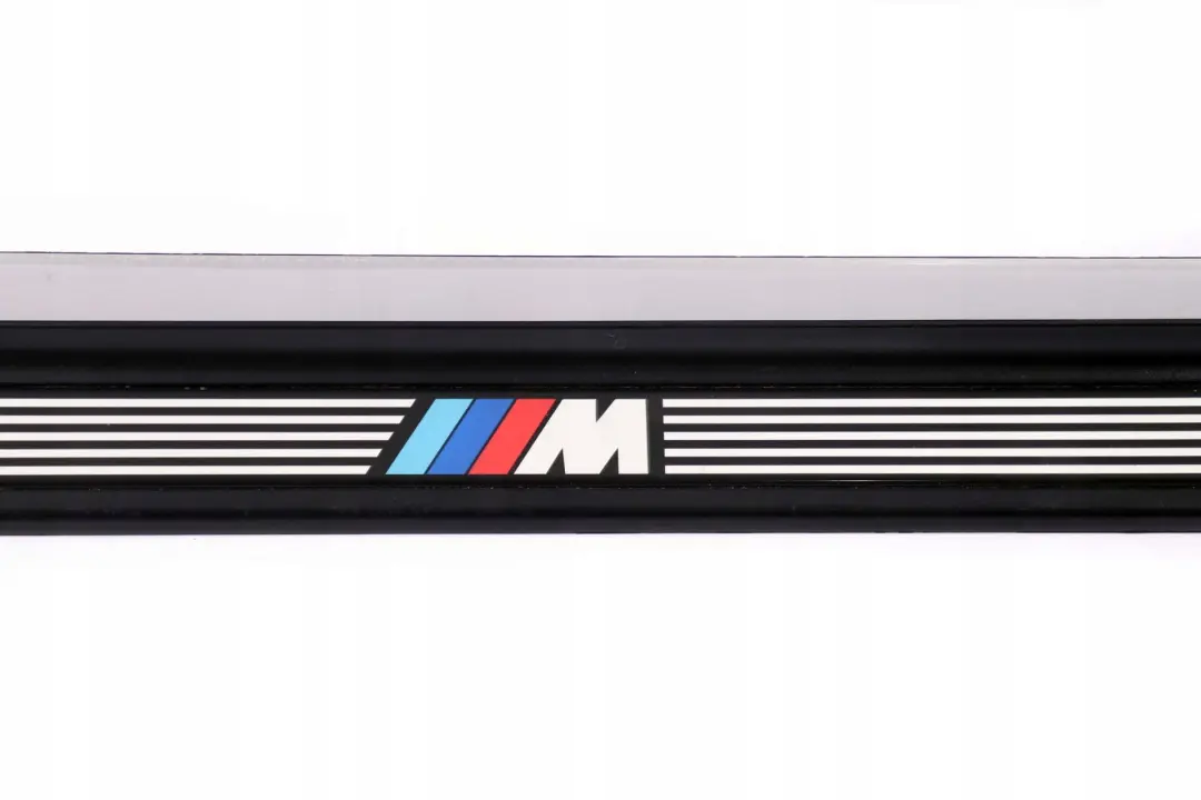 BMW E46 Listwa Stopnia Drzwi M-Pakiet 8204117 - SKU 7891930 - Numer Części 7891930