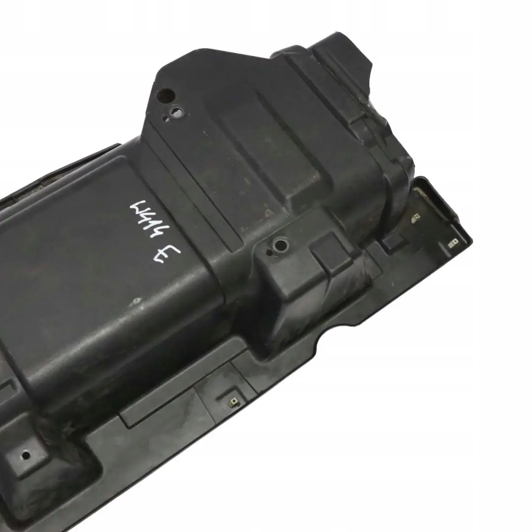 Mercedes-Benz Vaneo W414 Tapa Tapa Tunel Bajo Suelo A4146901330 para con número de pieza A4146900630 Mercedes-Benz Vaneo W414 Tapa Tapa Tunel Bajo Suelo A4146901330 - SKU A4146900630 - Número de pieza A4146900630