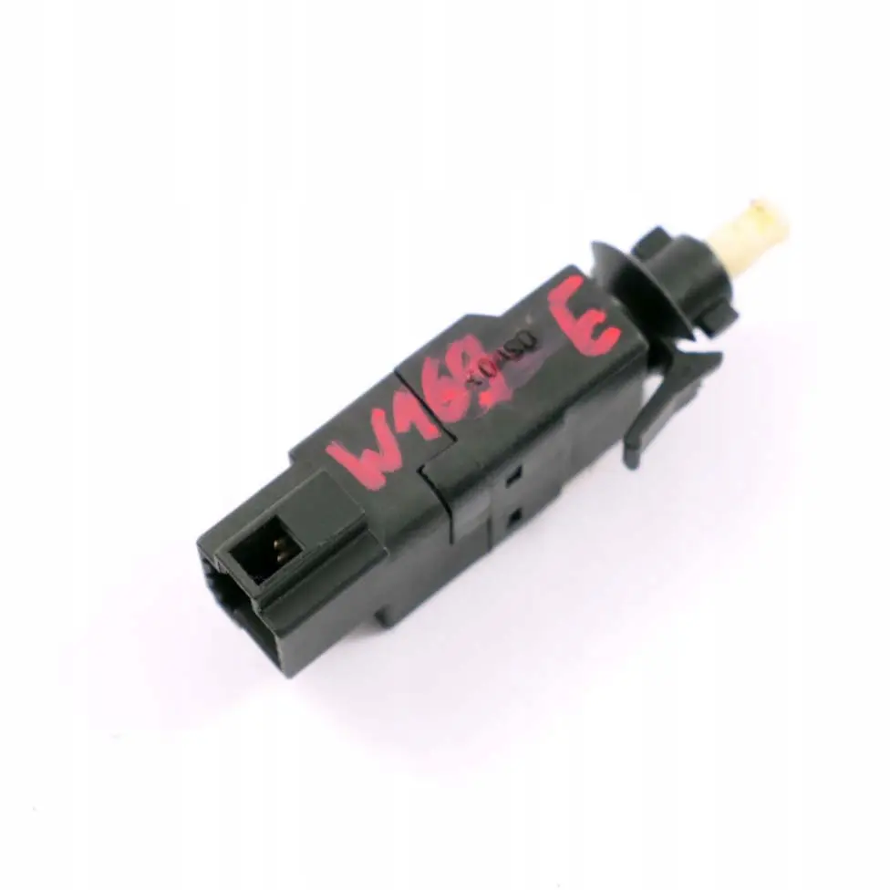 Interruptor De pedal De freno Luz De freno para Mercedes B W169 W245 con número de pieza A0015452009 Mercedes B W169 W245 Interruptor De pedal De freno Luz De freno - SKU A0015452009 - Número de pieza A0015452009