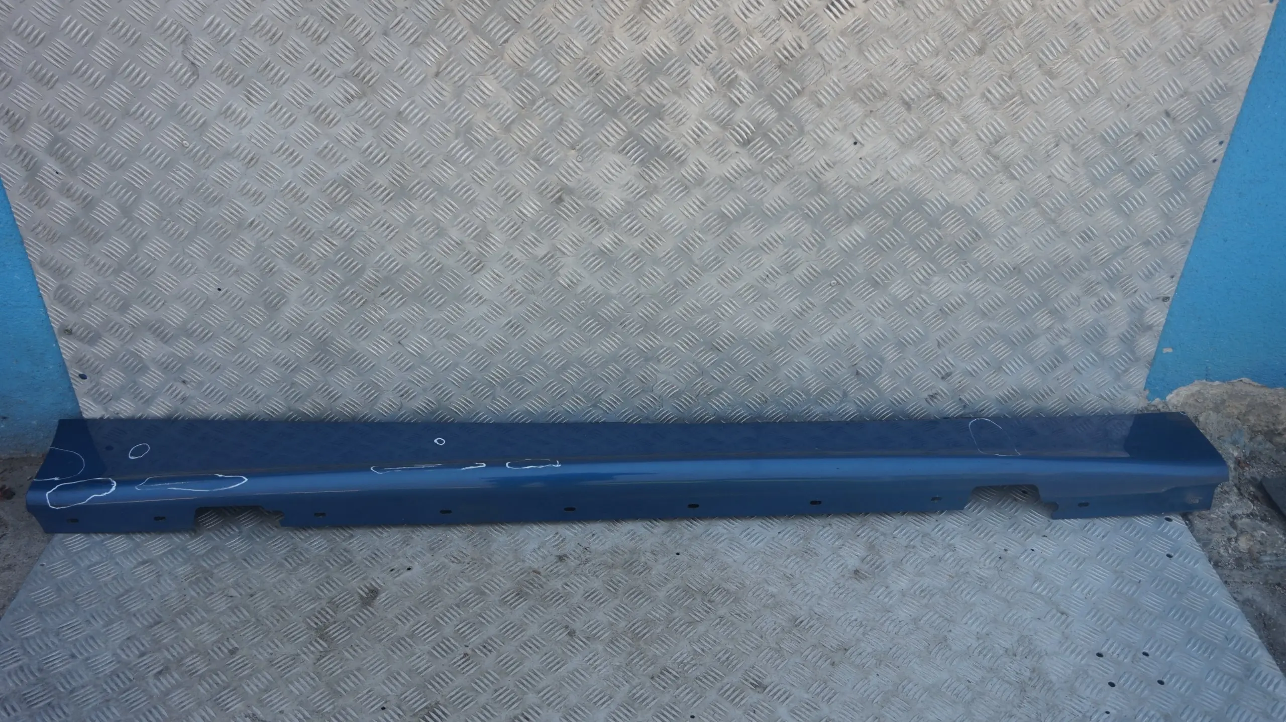 BMW 1 E87 Bas de Porte Couverture Seuil Droite Bleu de Sydney Bleu Metallise A19