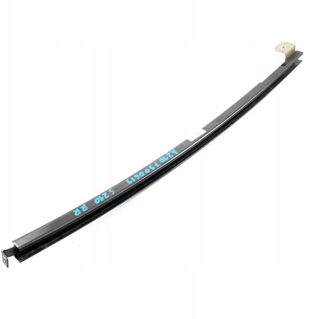 Barra De sujecion De La ventana trasera derecha Puerta para Mercedes S210 con número de pieza A2107300619 Mercedes S210 Barra De sujecion De La ventana trasera derecha Puerta - SKU A2107300619 - Número de pieza A2107300619