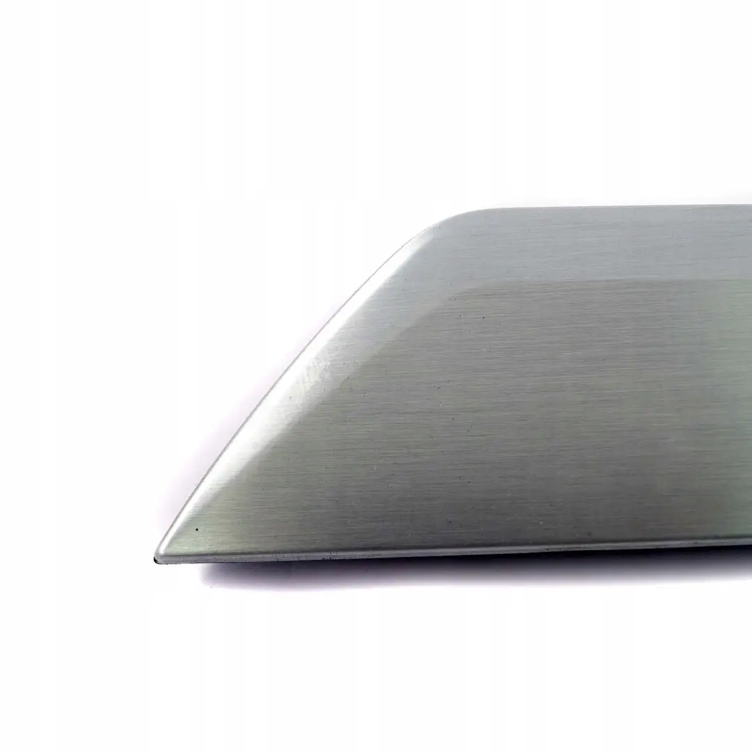 Junta Tapa Puerta Delantera Izquierda para Mercedes W204 con número de pieza A2047201722 Mercedes W204 Junta Tapa Puerta Delantera Izquierda - SKU A2047201722 - Número de pieza A2047201722