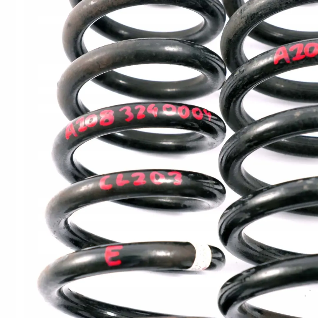 Mercedes-Benz CLC CL203 CLK C208 Ressort Arriere Ressort Helico?dal pour à propos du numéro de pièce A2083240004 Mercedes-Benz CLC CL203 CLK C208 Ressort Arriere Ressort Helico?dal - SKU A2083240004 - Numéro de pièce A2083240004