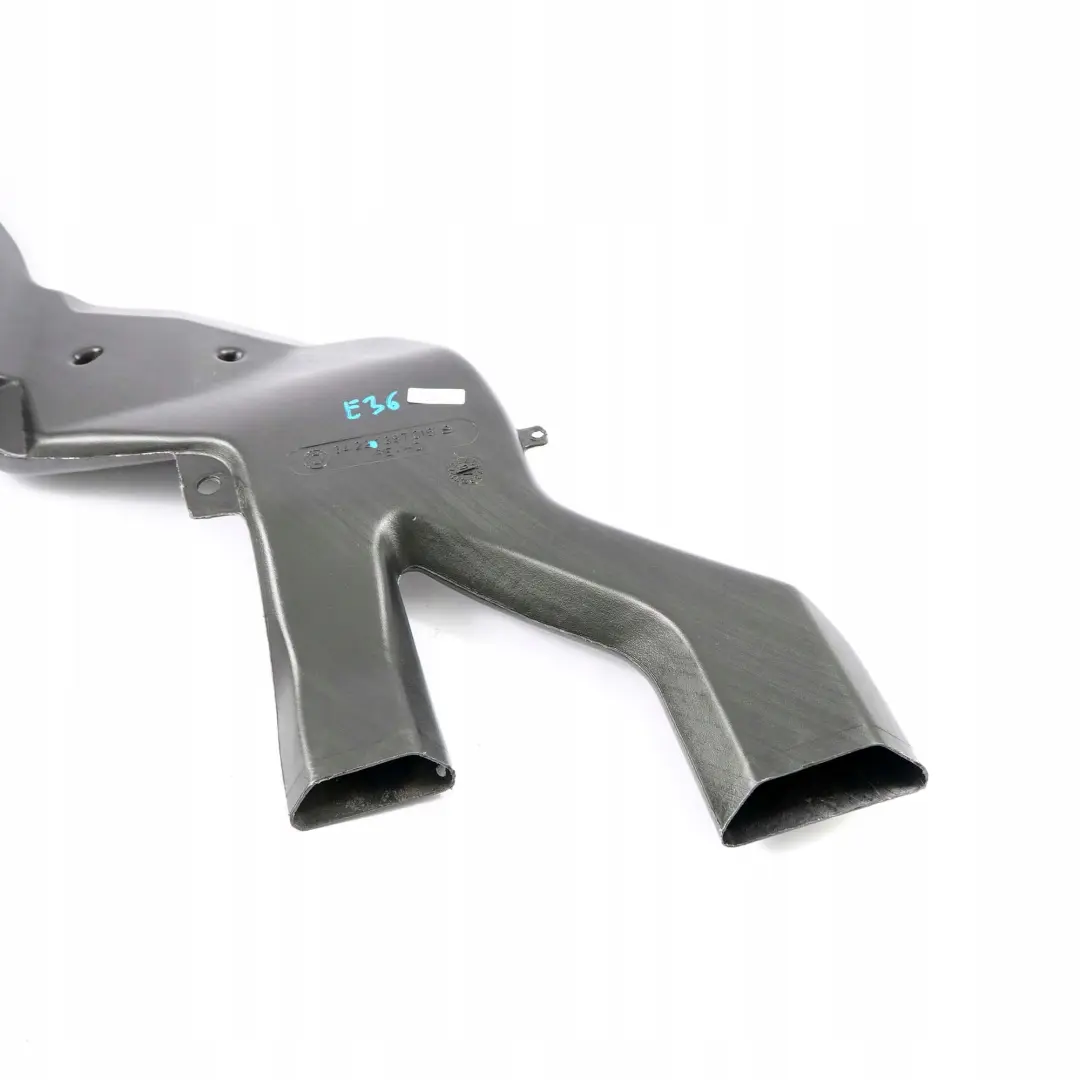 Posteriore Destra Riscaldatore Matrice Condotto Aria per BMW E36 con numero di parte 1387016 BMW E36 Posteriore Destra Riscaldatore Matrice Condotto Aria - SKU 1387016 - Numero di parte 1387016