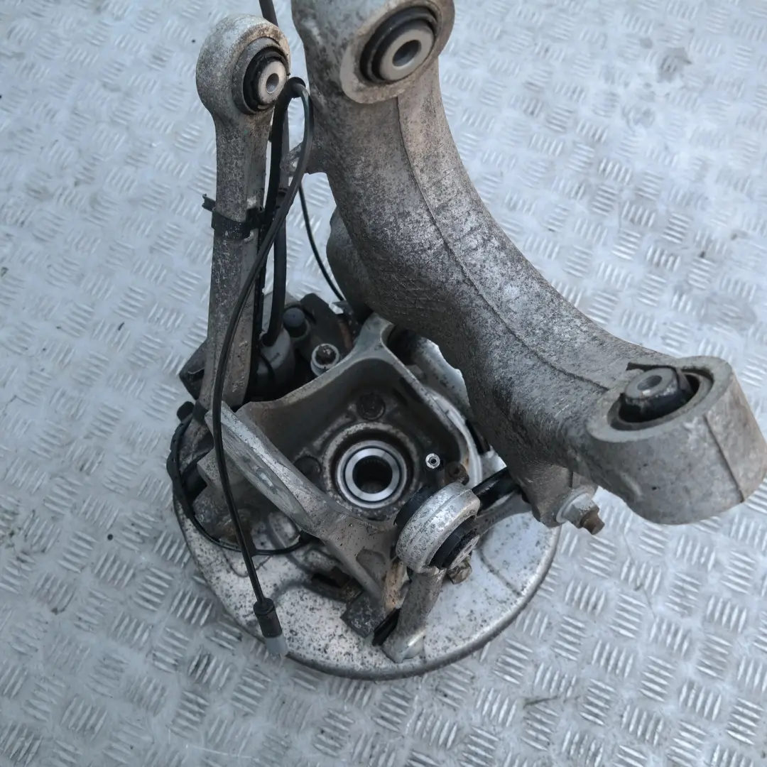 3.0sd M57N2 286HP Zwrotnica prawy tył do BMW E70 X5 o numerze 6879102 BMW E70 X5 3.0sd M57N2 286HP Zwrotnica prawy tył - SKU 6879102 - Numer Części 6879102