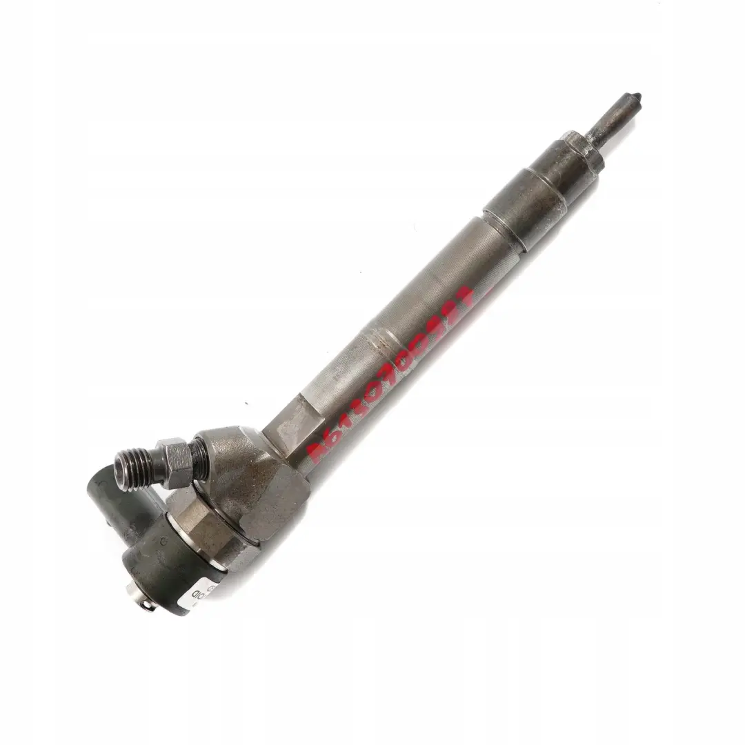 Mercedes-Benz C E W203 W210 OM611 Fuel Injector Injection Nozzle to with Part number A6110700687 Mercedes-Benz C E W203 W210 OM611 Fuel Injector Injection Nozzle - SKU A6110700687 - Part number A6110700687