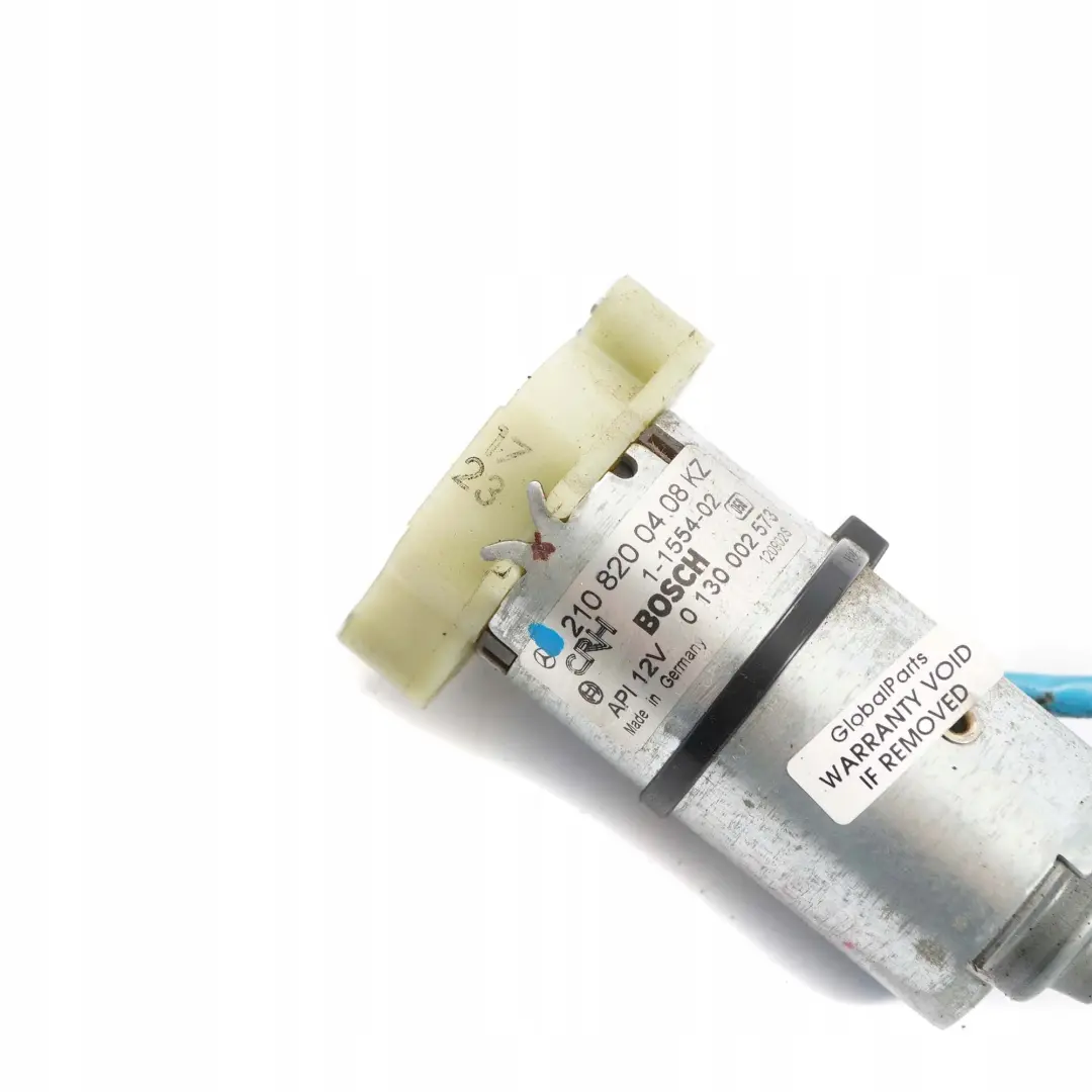 Mercedes-Benz E W210 Ajustador asiento delantero derecho Motor accionamiento para con número de pieza A2108200408 Mercedes-Benz E W210 Ajustador asiento delantero derecho Motor accionamiento - SKU A2108200408 - Número de pieza A2108200408