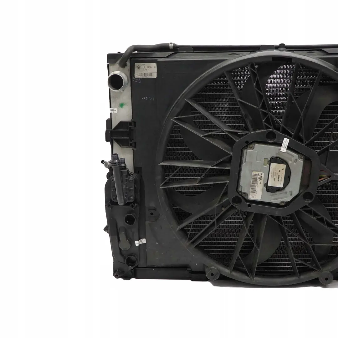BMW 7 Series E65 E66 N62 735i 745i Complete Engine Cooling Radiator Shroud Fan - SKU 7508023-1 - Part number 7508023