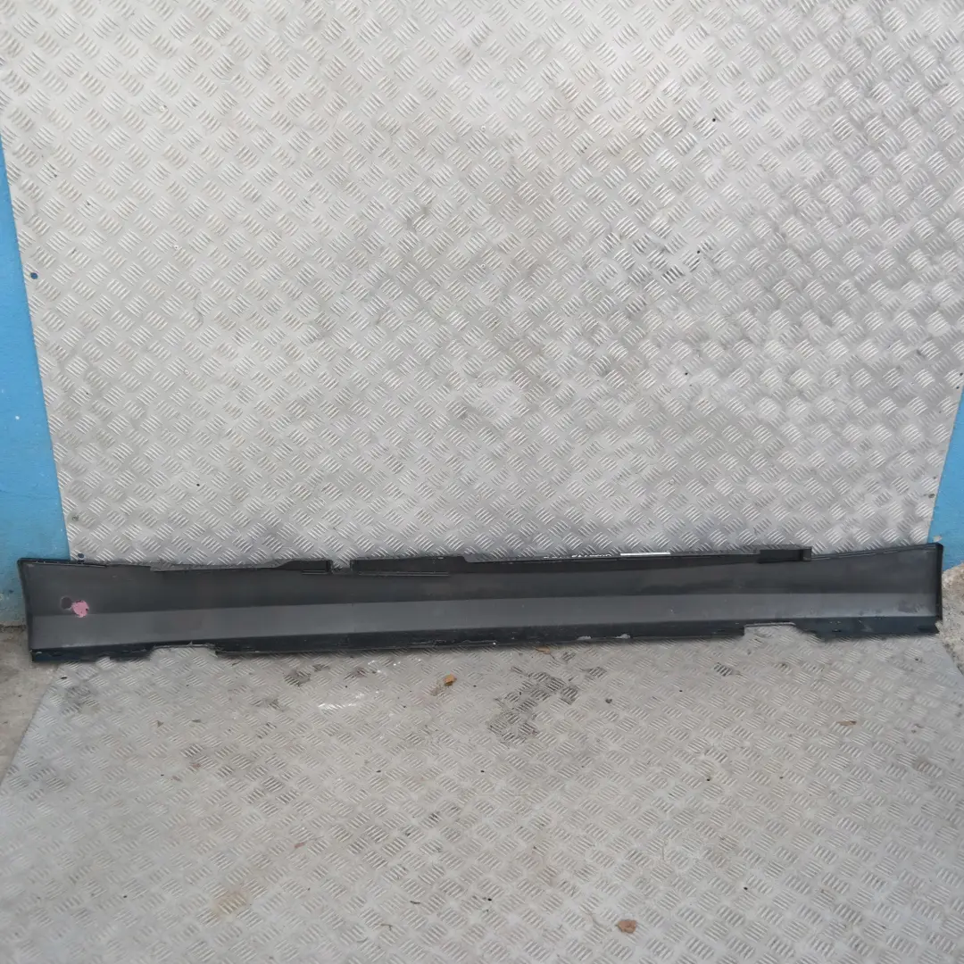 Schwellerleiste Blende Schweller links Monacoblau Blau A35 für BMW 1 er E87 LCI mit Teilenummer 36145 BMW 1 er E87 LCI Schwellerleiste Blende Schweller links Monacoblau Blau A35 - SKU 0036145-MB5 - Teilenummer 36145