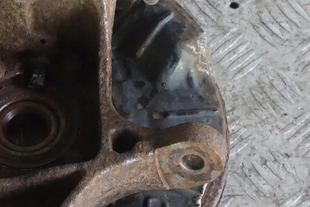 Zwrotnica amortyzator prawy 170HP do MINI R53 S W11 o numerze 6780470 MINI R53 S W11 Zwrotnica amortyzator prawy 170HP - SKU 6759422 - Numer Części 6780470