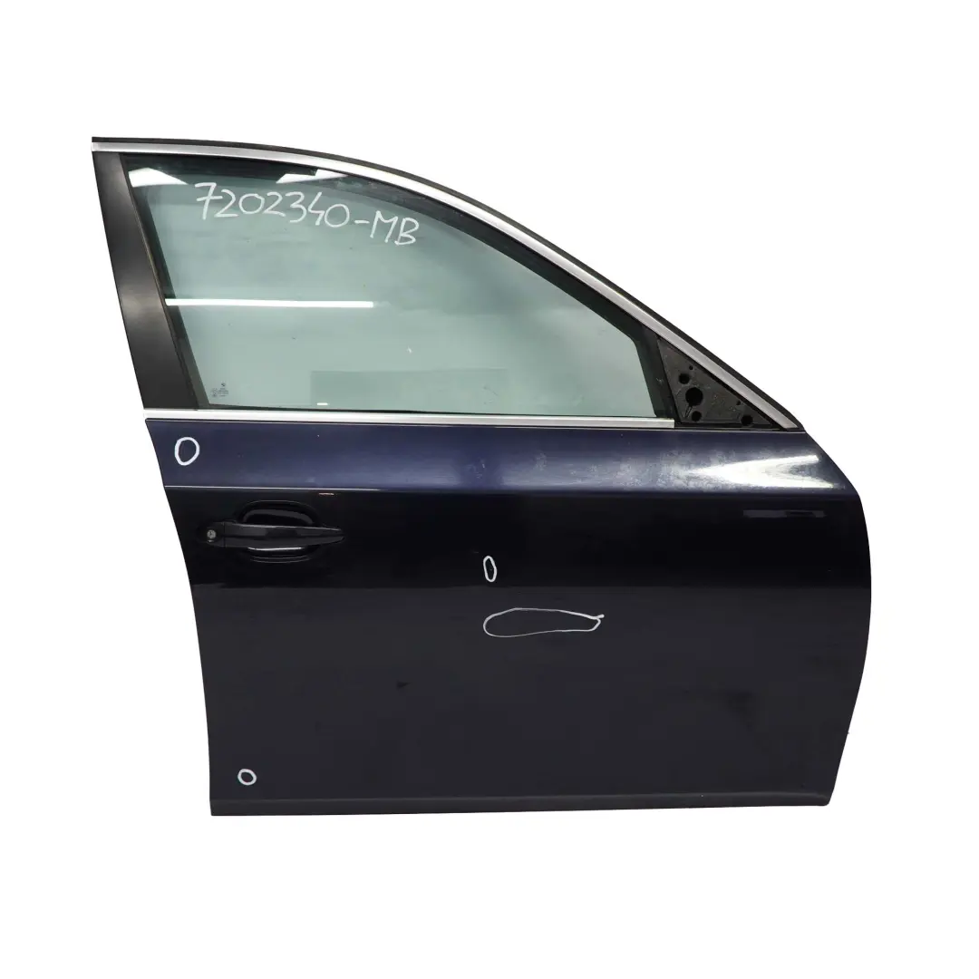 Drzwi prawe przednie Monacoblau do BMW E60 E61 o numerze 7202340 BMW E60 E61 Drzwi prawe przednie Monacoblau - SKU 7202340-MB - Numer Części 7202340