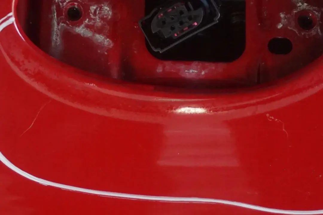 Drzwi lewe Chili Red 851 do MINI Cooper R55 R56 o numerze 2755935 MINI Cooper R55 R56 Drzwi lewe Chili Red 851 - SKU 2755935-CHRED9 - Numer Części 2755935