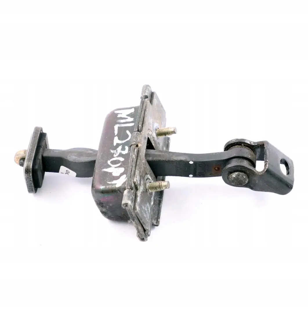 Puerta Freno Tope Correa Trasera Izquierda Derecha para Mercedes M W163 con número de pieza A1637300116 Mercedes M W163 Puerta Freno Tope Correa Trasera Izquierda Derecha - SKU A1637300116 - Número de pieza A1637300116