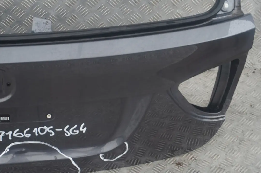 Klapa pokrywa bagażnika sparkling graphite do BMW E91 o numerze 7166105 BMW E91 Klapa pokrywa bagażnika sparkling graphite - SKU 7166105-SG4 - Numer Części 7166105
