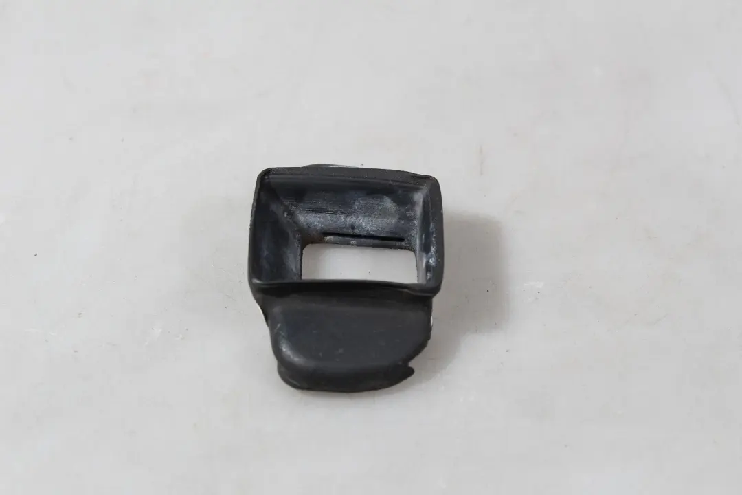 BMW X3 E46 E83 E83 LCI Dichtung Türbremse vorne 5121 - SKU 8208647 - Teilenummer 8208647