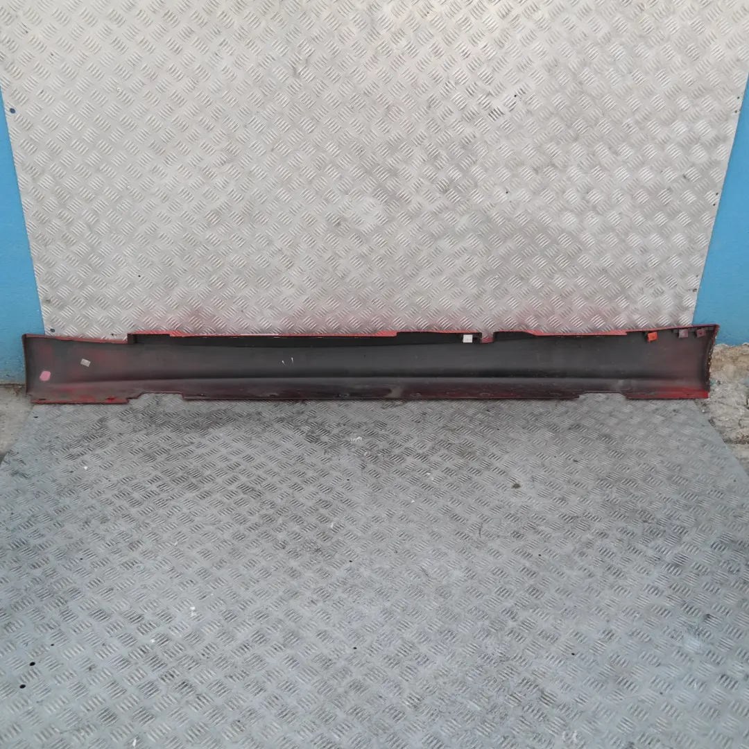 BMW 4 E87 Faldón lateral derecho Japanrot Japan Red Rot - 438 - SKU 0032948-JR4 - Número de pieza 51770032948