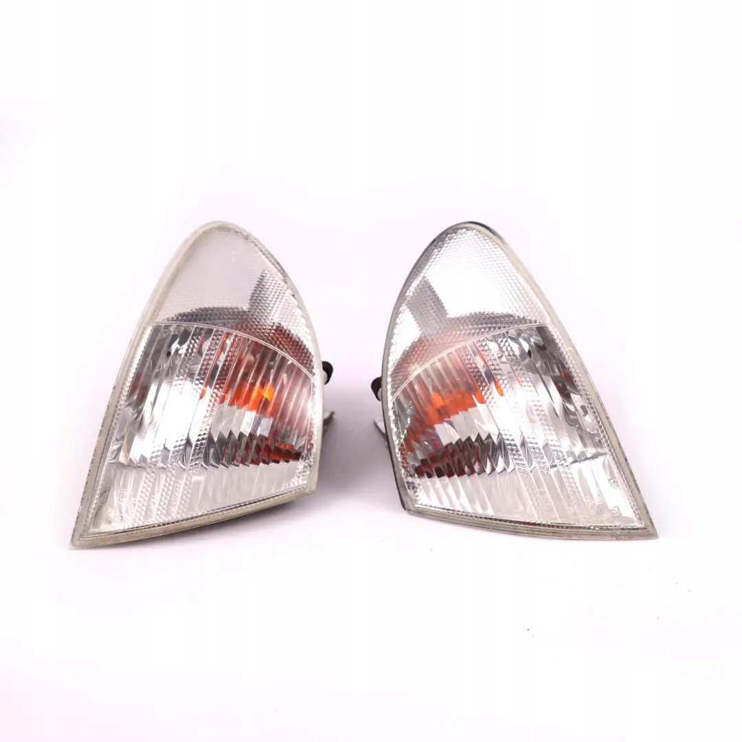 Front Right Left N/O/S Turn Indicator Lamp White Set to BMW 3 E46 Saloon Touring with Part number 6902769 BMW 3 E46 Saloon Touring Front Right Left N/O/S Turn Indicator Lamp White Set - SKU 6902769-1 - Part number 6902769