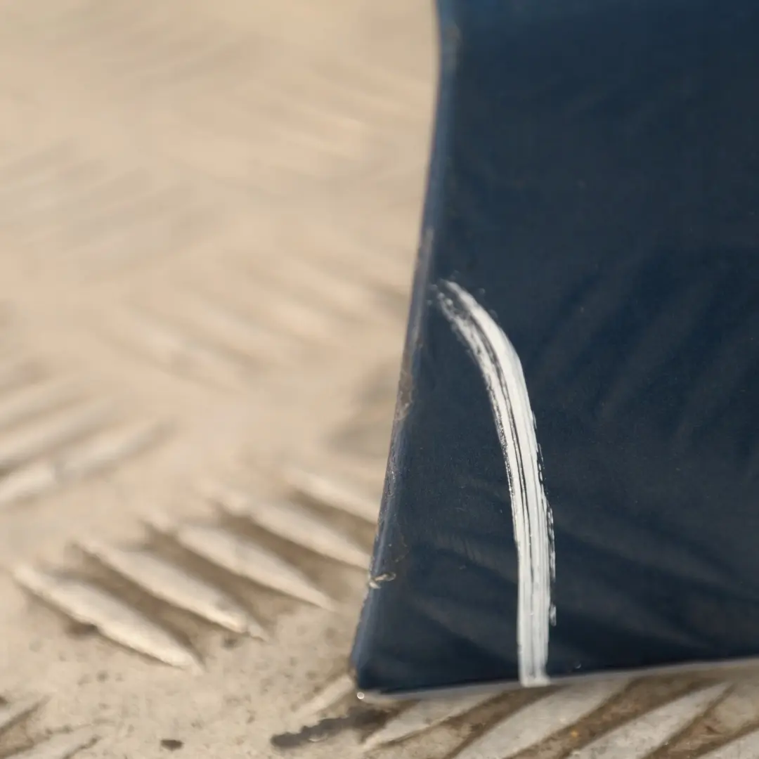 Puerta Delantera Derecha Sydneyblau Sydney Blau Blue - A19 para BMW E87 E87N LCI con número de pieza 41517191012 BMW E87 E87N LCI Puerta Delantera Derecha Sydneyblau Sydney Blau Blue - A19 - SKU 7191012-SYD - Número de pieza 41517191012