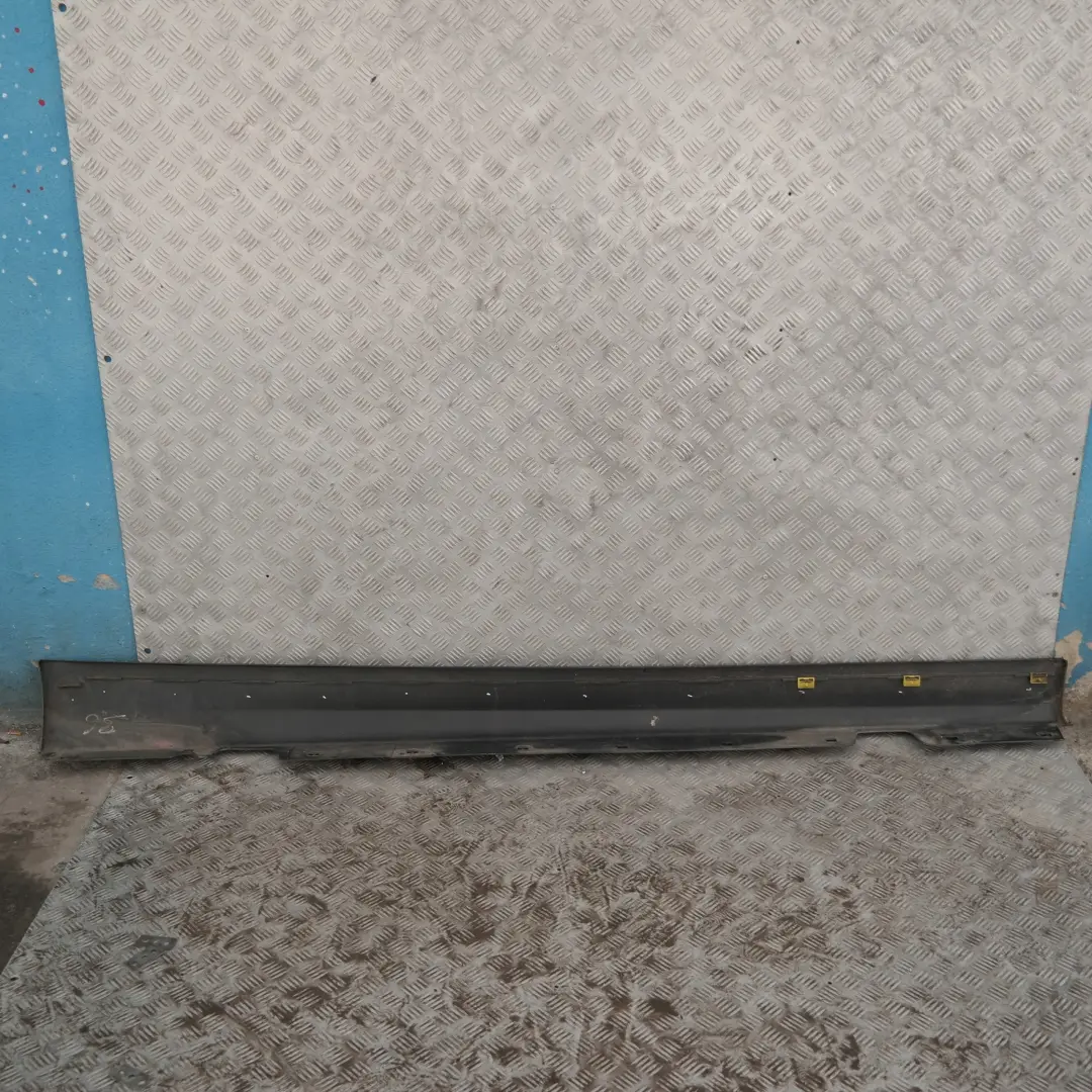BMW E90 E91 Sill Strip Side Trim Skirt Left Black Sapphire Metallic - SKU 0032951-BS12 - Número de pieza 51770032951