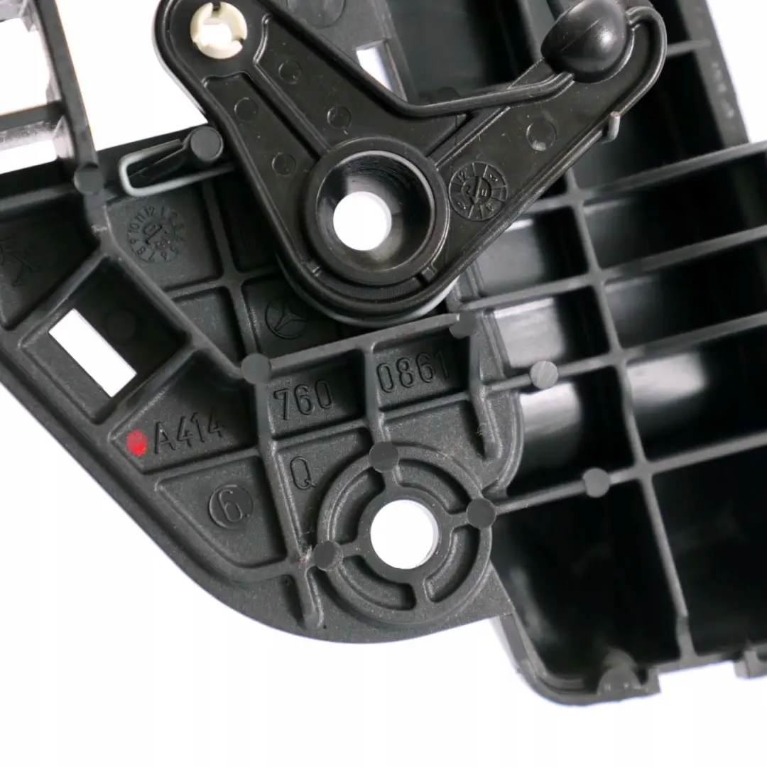 W414 Maniglia interna apriporta scorrevole posteriore destra O/S per Mercedes Vaneo con numero di parte A4147600761 Mercedes Vaneo W414 Maniglia interna apriporta scorrevole posteriore destra O/S - SKU A4147600861 - Numero di parte A4147600761