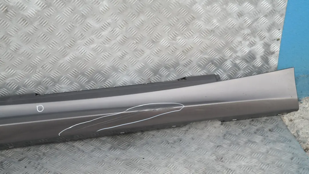 BMW E87 LCI Listello Portiera Apertura Gonna Destra Havanna Metallizzato A17 - SKU 0036144-HAV - Numero di parte 51770036144