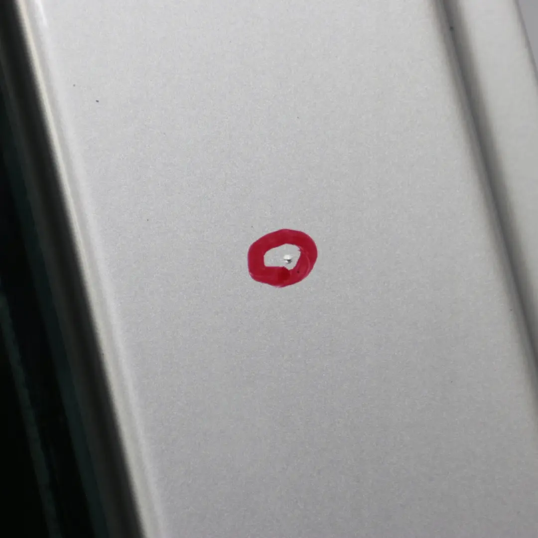 Mercedes-Benz W414 Porte Coulissante Droite Brilliant Argent Metallise - pour à propos du numéro de pièce A4147300005 Mercedes-Benz W414 Porte Coulissante Droite Brilliant Argent Metallise - - SKU A4147300005-BRS - Numéro de pièce A4147300005