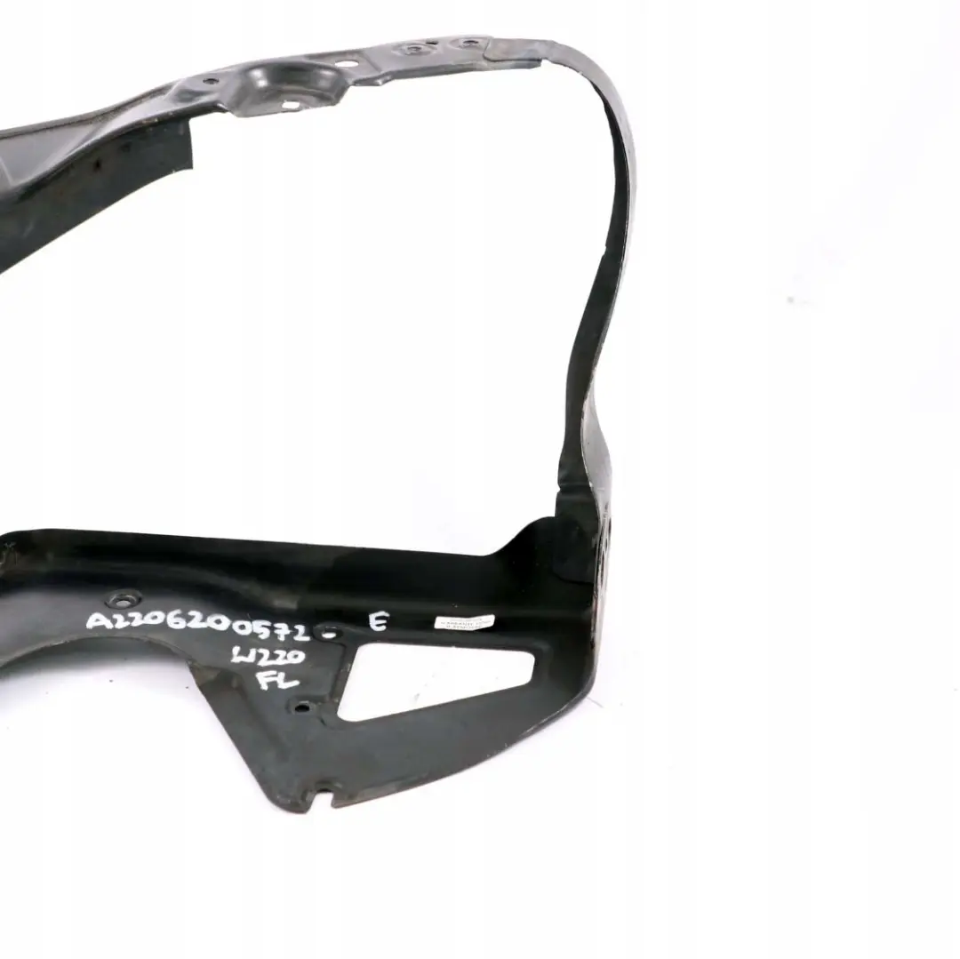 Support Phare Avant Gauche pour Mercedes S-Class W220 à propos du numéro de pièce A2206200572 Mercedes S-Class W220 Support Phare Avant Gauche - SKU A2206200572 - Numéro de pièce A2206200572