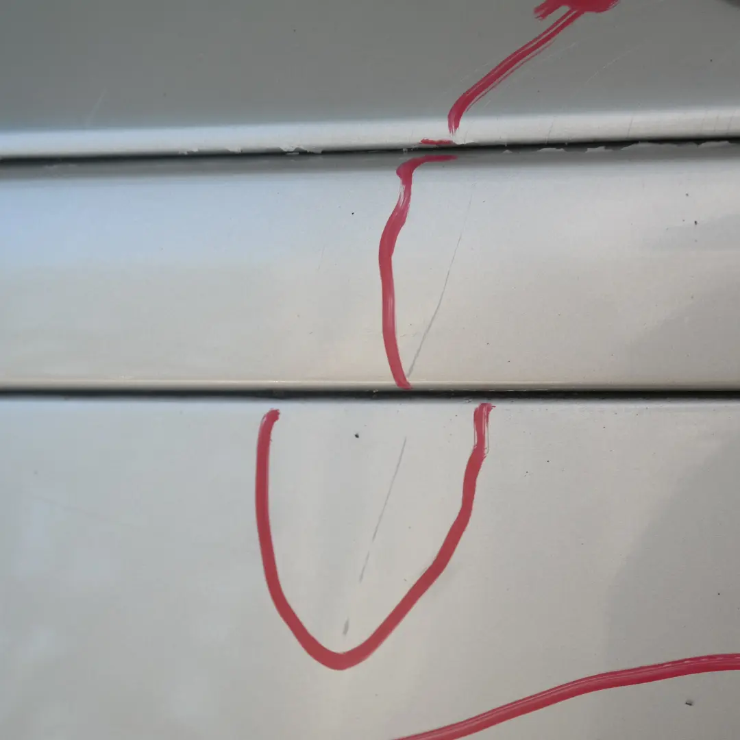 Zderzak tylny tył titansilber 354 do BMW E87 o numerze 32630 BMW E87 Zderzak tylny tył titansilber 354 - SKU 0032630-TS5 - Numer Części 32630