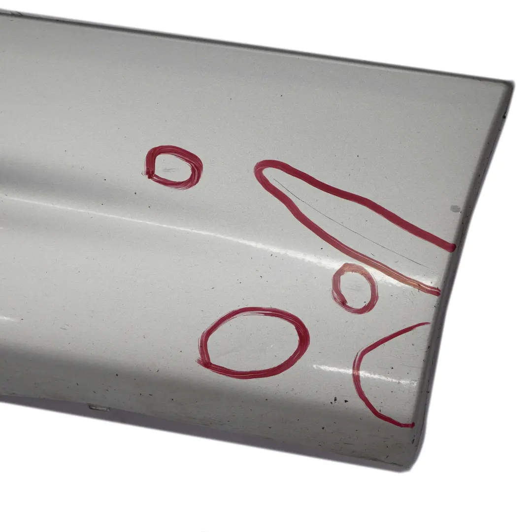 Bas de Porte Seuil a Gauche Argent Titane - 354 pour BMW 3 E46 Limousine Touring à propos du numéro de pièce 9071633 BMW 3 E46 Limousine Touring Bas de Porte Seuil a Gauche Argent Titane - 354 - SKU 9071633-TS - Numéro de pièce 9071633