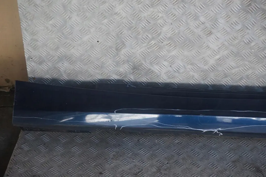 BMW 1 E87 LCI Schwellerleiste Blende Schweller Links Tiefseeblau Blau - A76 - SKU 0036145-DSB2 - Teilenummer 0036145