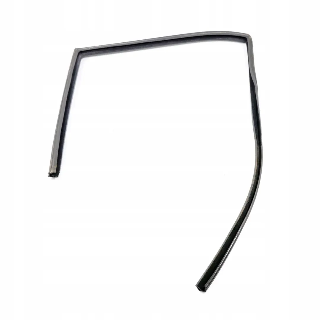 BMW 3 E36 Berline Saloon Guidage de Fenetre Joint Porte Arriere Gauche 821398 - SKU 8213983 - Numéro de pièce 8213983