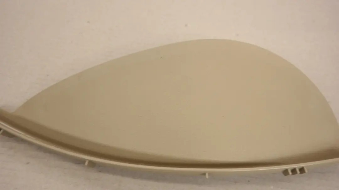 Blende I-Tafel aussen rechts BEIGE für BMW 3 er E90 E90N E91 E91N E92 E92N E93 mit Teilenummer 7077820 BMW 3 er E90 E90N E91 E91N E92 E92N E93 Blende I-Tafel aussen rechts BEIGE - SKU 7077820-2 - Teilenummer 7077820