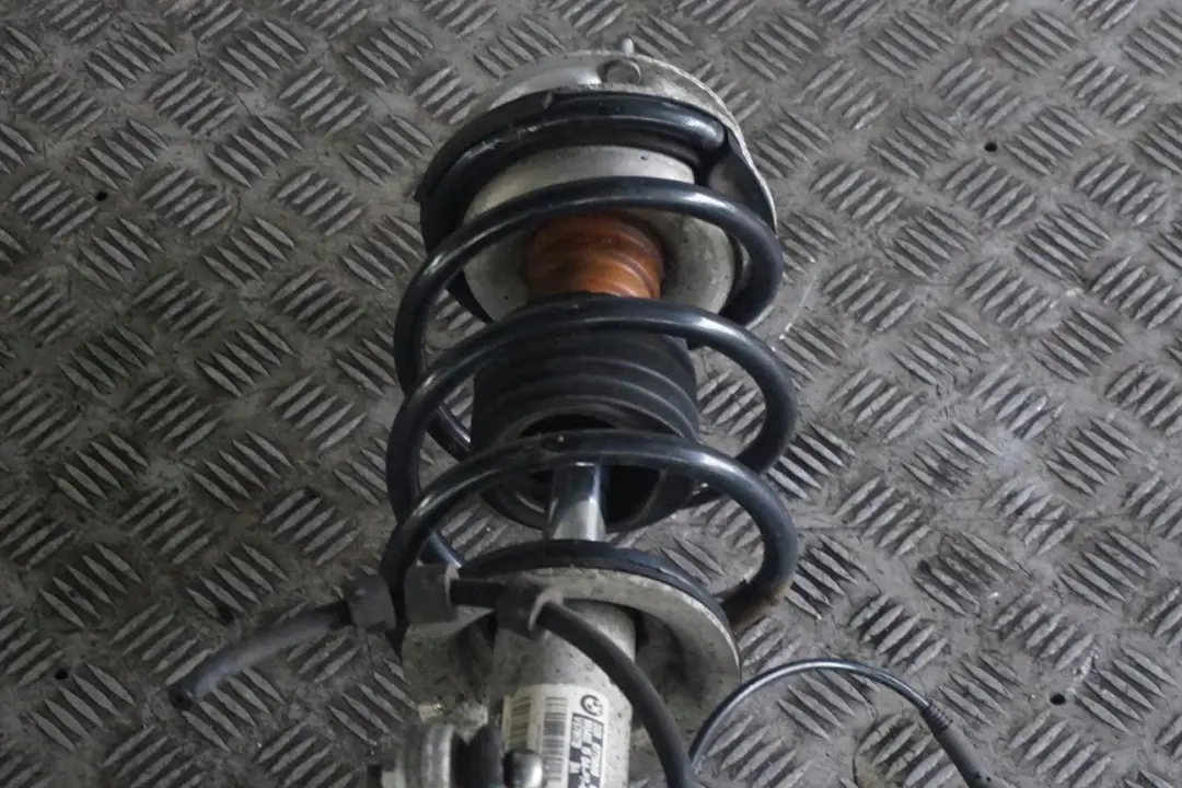 BMW E60 530d M57N2 Molla Sospensioni Davanti Destra Cuscinetto Perno - SKU 6775056-3 - Numero di parte 6775056